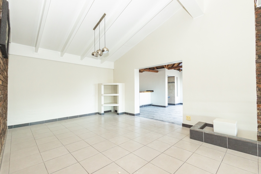 4 Bedroom Property for Sale in Selbourne Western Cape